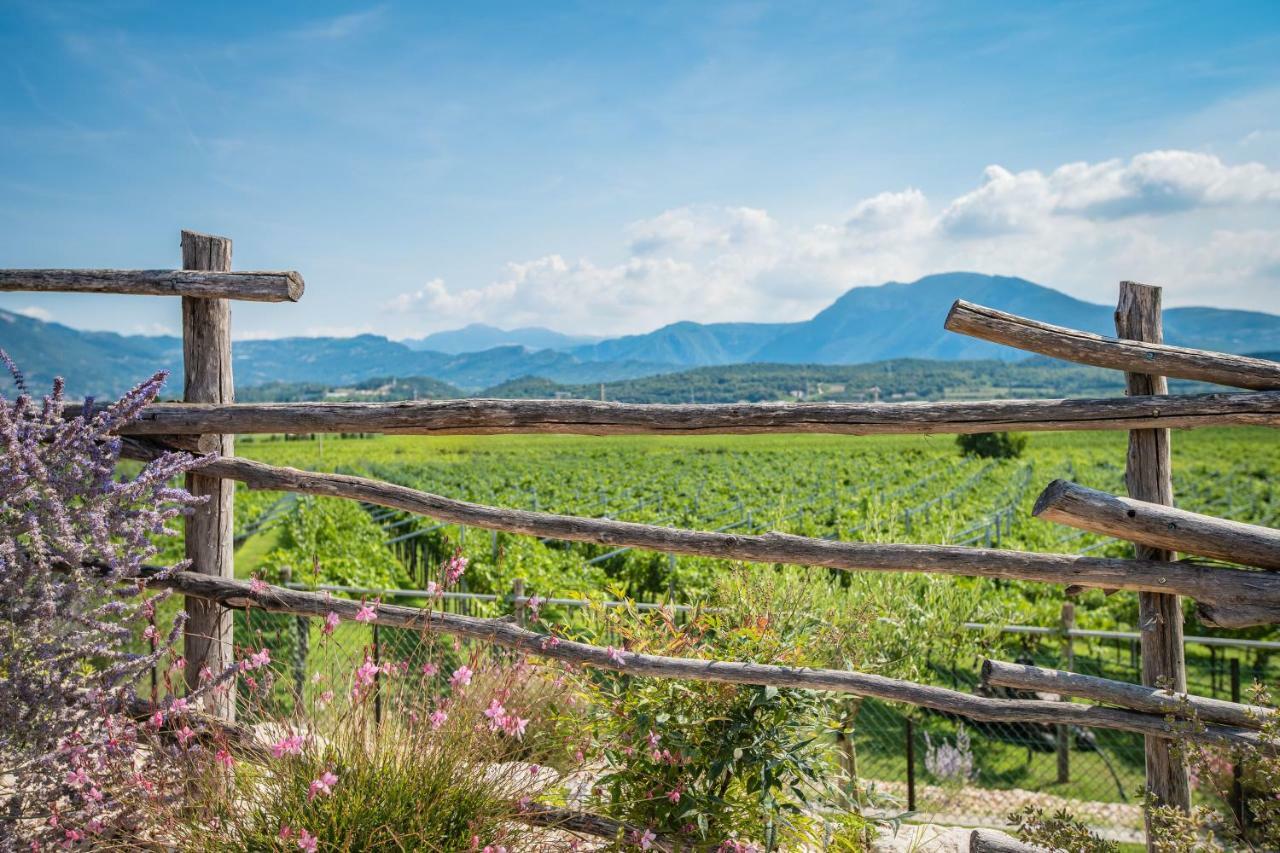 Agriturismo La Pertica Костермано Екстериор снимка
